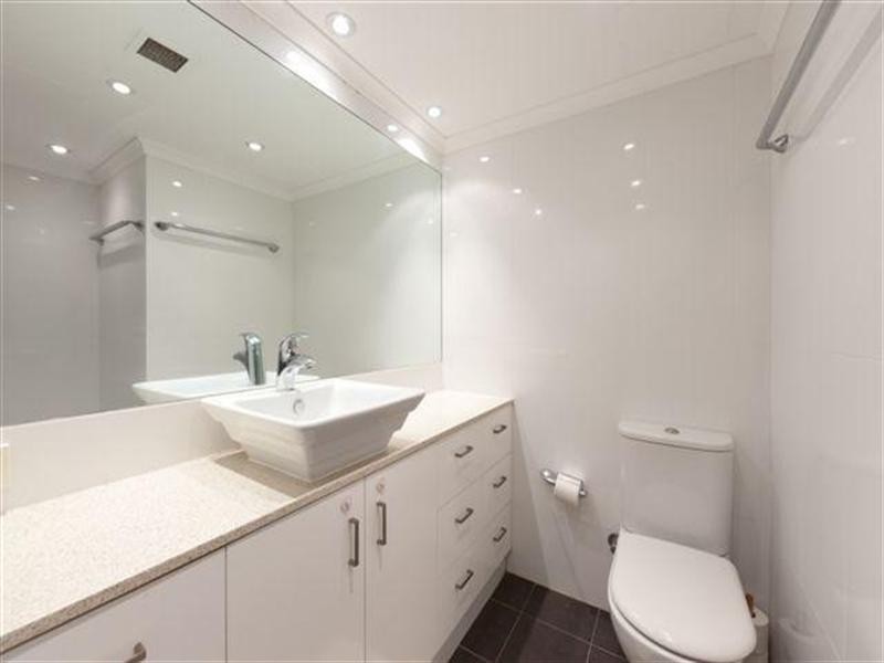 68 The Nelson’ 5 Admiralty Drive, Surfers Paradise QLD 4217