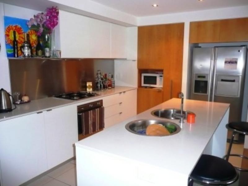 Hope Island QLD 4212