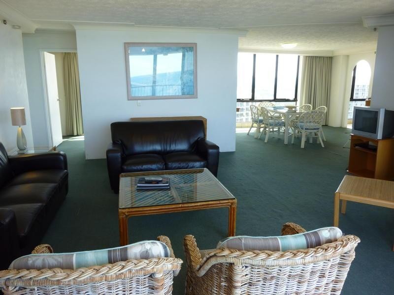 4 Thornton Street – Acapulco, Surfers Paradise QLD 4217