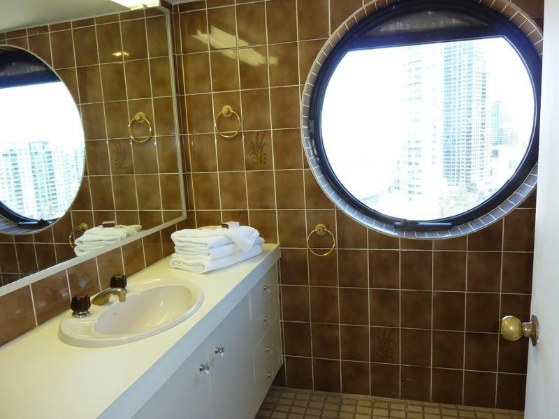 4 Thornton Street – Acapulco, Surfers Paradise QLD 4217