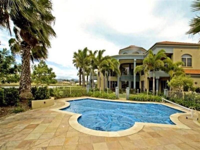 Hope Island QLD 4212