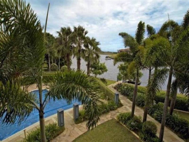 Hope Island QLD 4212