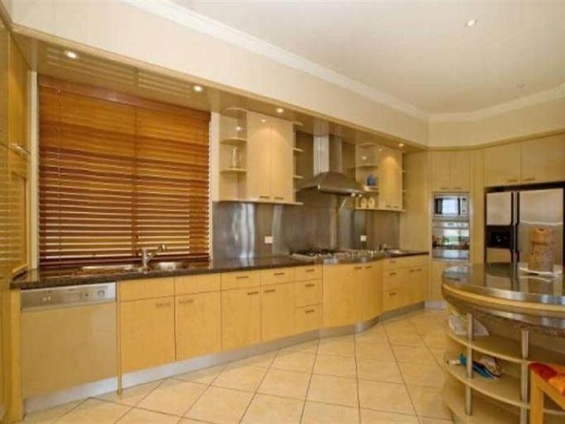 Hope Island QLD 4212