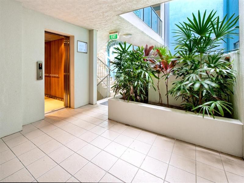 226 & 426 64 Sickle Avenue – Harbour Side Marina Apartments, Hope Island QLD 4212