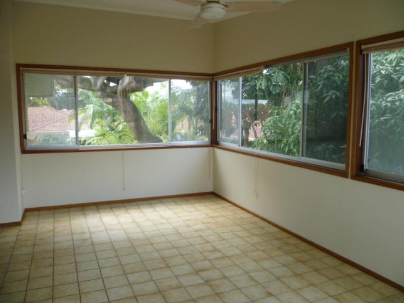 5 Parr Street, Biggera Waters QLD 4216