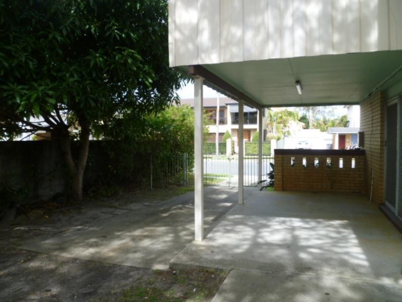 5 Parr Street, Biggera Waters QLD 4216