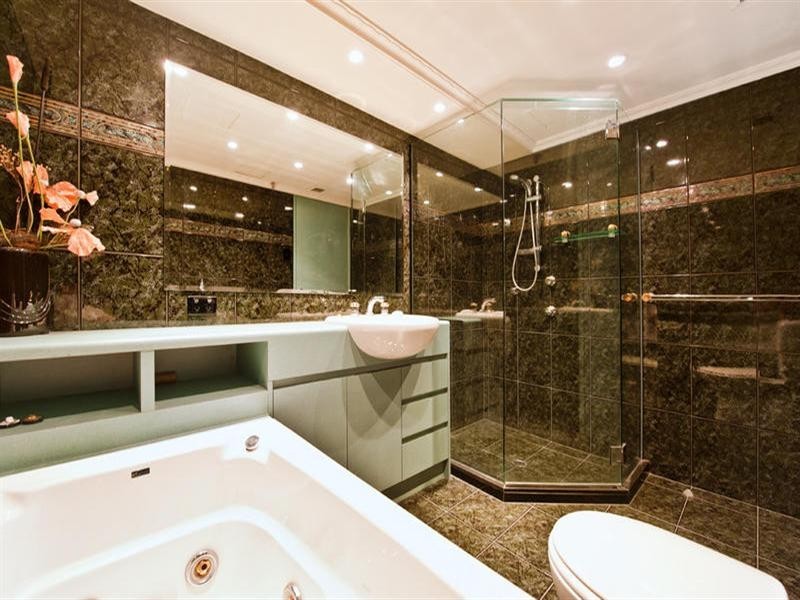 4 Old Burleigh Road, Surfers Paradise QLD 4217