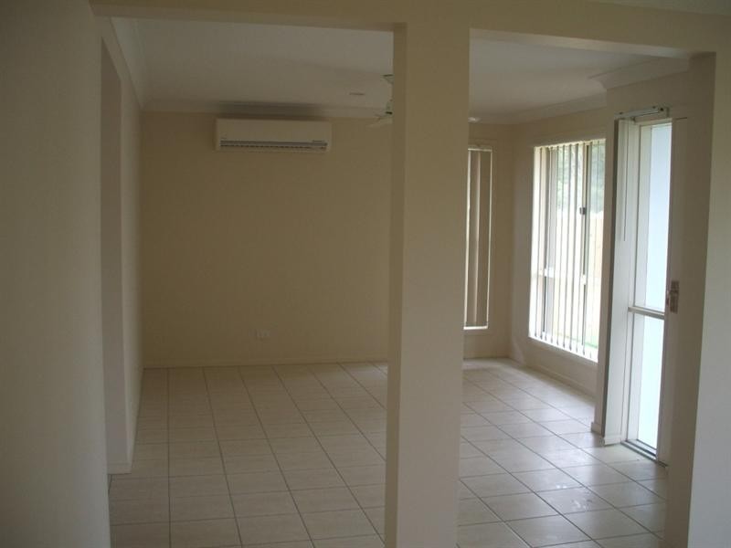 10 Silver Gull Street, Coomera QLD 4209