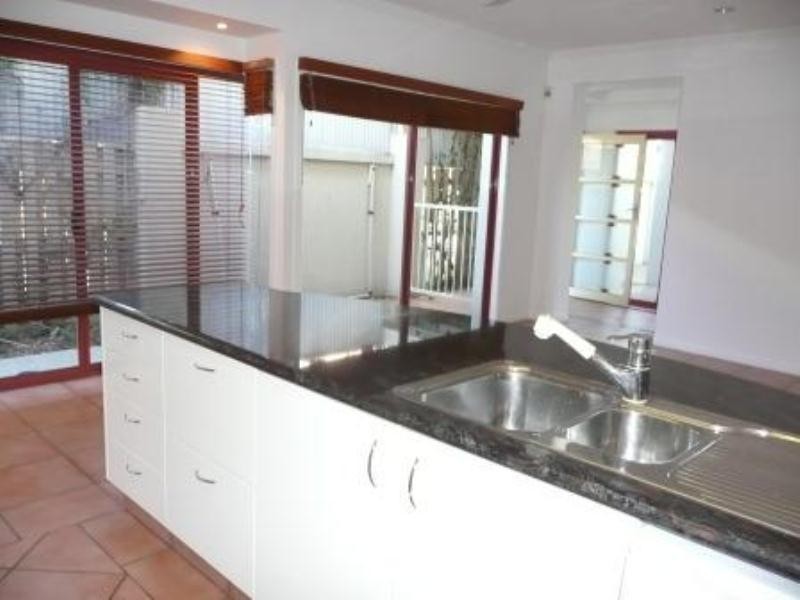 2-45 Woodroffe Avenue, Main Beach QLD 4217