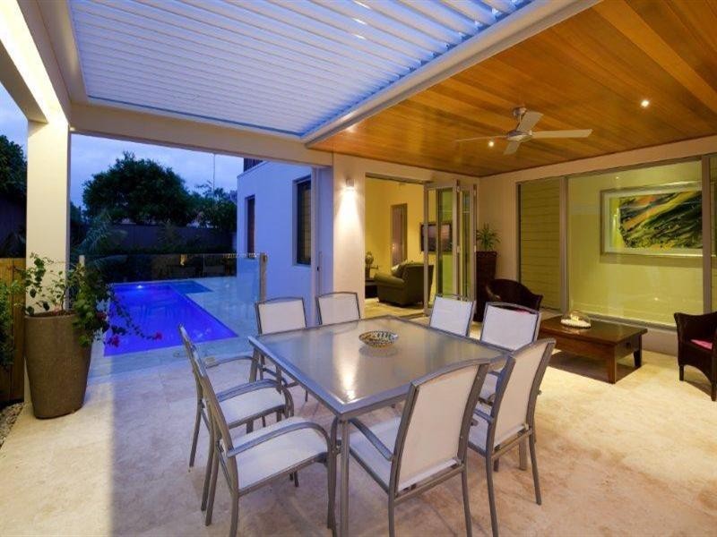 12 The Corso, Isle Of Capri QLD 4217