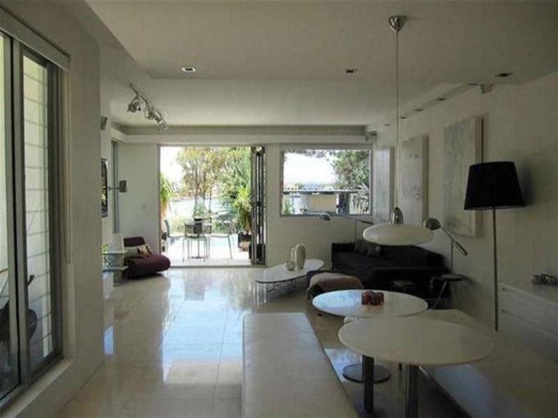 2/25 River Drive, Surfers Paradise QLD 4217