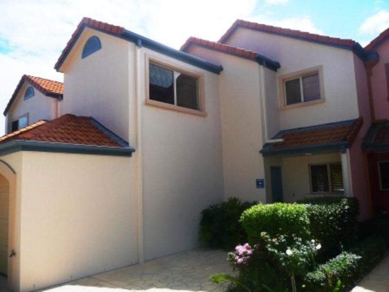 Hope Island QLD 4212