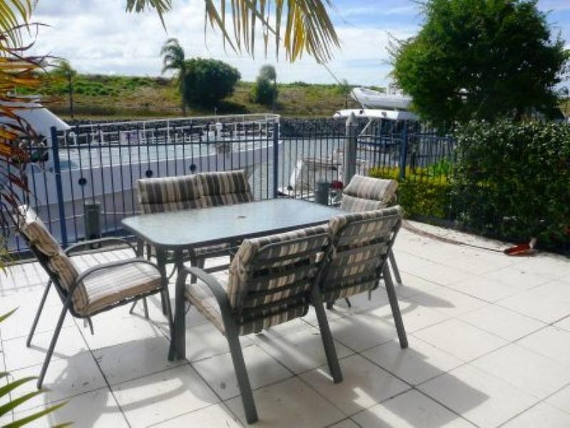 Hope Island QLD 4212