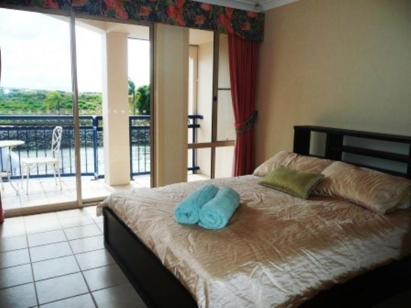 Hope Island QLD 4212