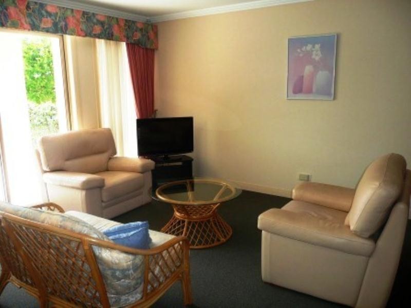 Hope Island QLD 4212