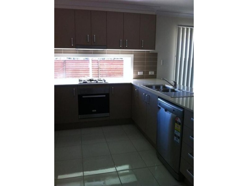 30 Cova Boulevard, Hope Island QLD 4212