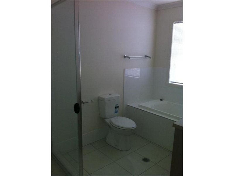 30 Cova Boulevard, Hope Island QLD 4212