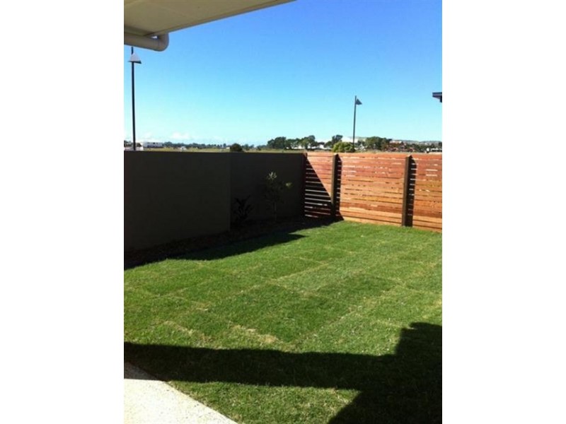 30 Cova Boulevard, Hope Island QLD 4212