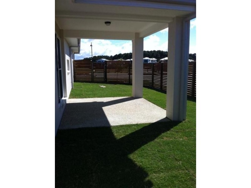 30 Cova Boulevard, Hope Island QLD 4212