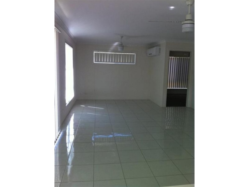 30 Cova Boulevard, Hope Island QLD 4212