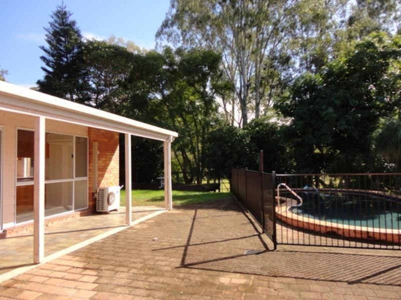 40 Nerang River Drive, Nerang QLD 4211