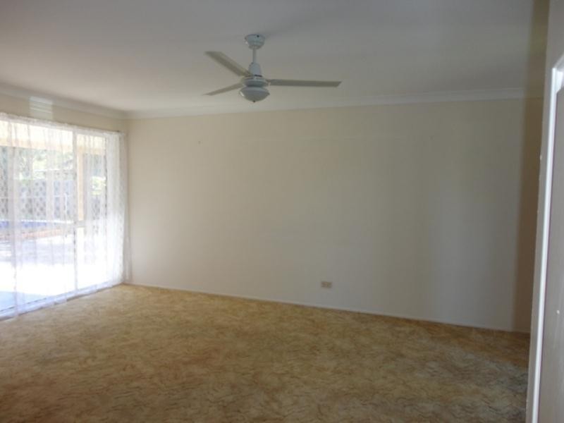 40 Nerang River Drive, Nerang QLD 4211