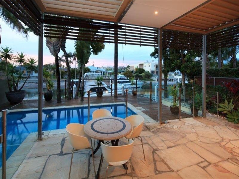9 Vespa Crecent, Surfers Paradise QLD 4217