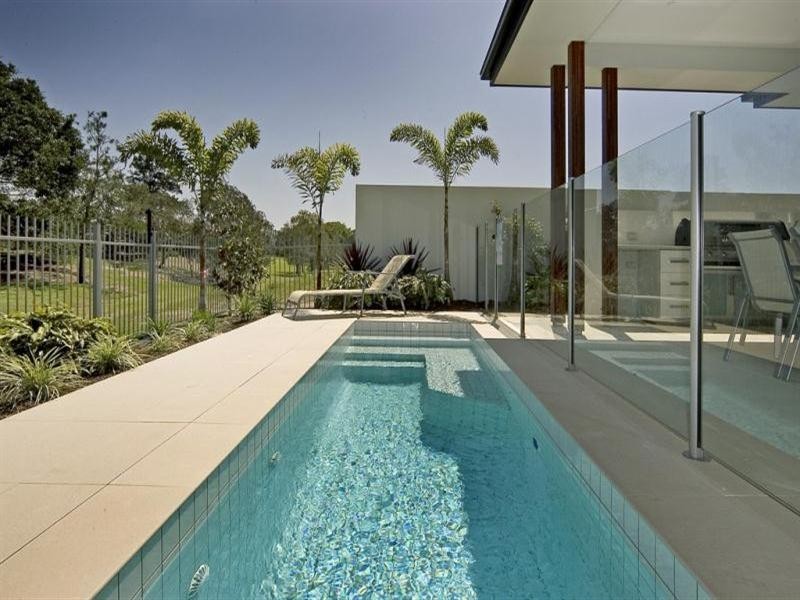 9115 Peter Senior Drive, Hope Island QLD 4212