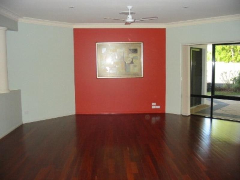 12 Oyster Cove Promenade, Helensvale QLD 4212