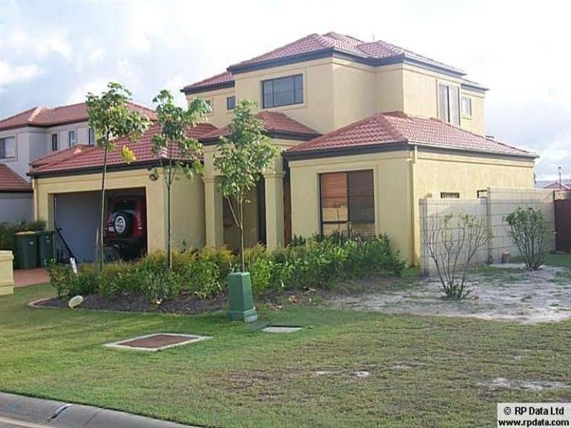 18A The Parade, Helensvale QLD 4212