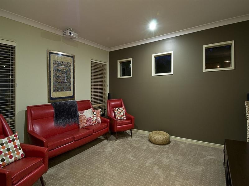 30 Picnic Creek Drive, Coomera QLD 4209