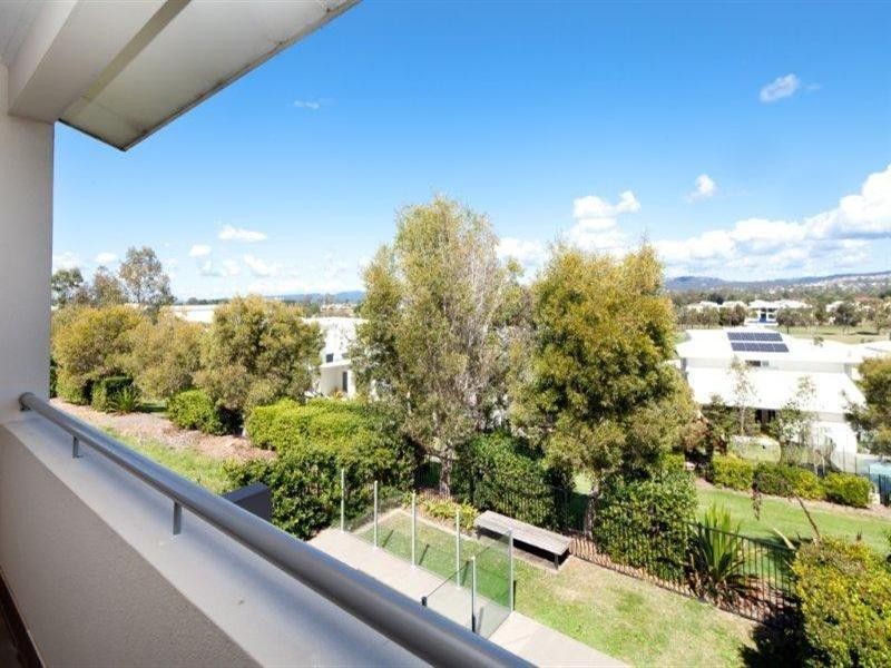 1/6025 Vista Drive. Royal Pines, Benowa QLD 4217