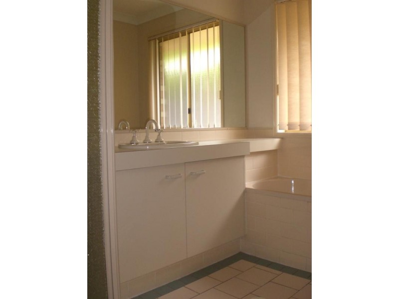 34 Fairview Court, Parkwood QLD 4214