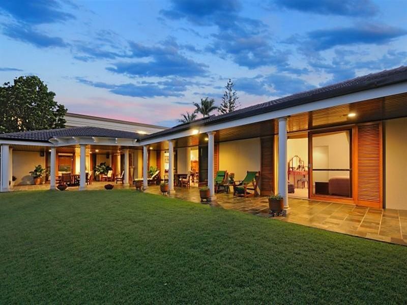 43-45 The Promenade, Isle Of Capri QLD 4217