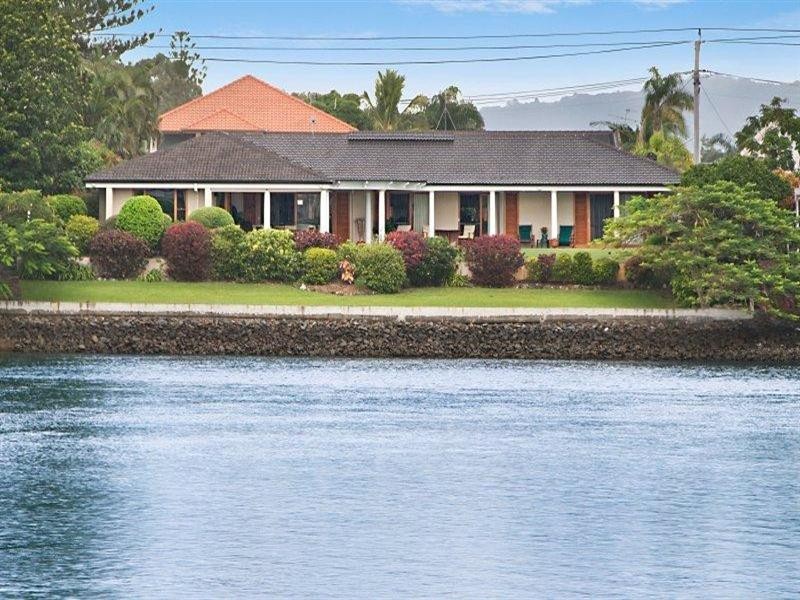 43-45 The Promenade, Isle Of Capri QLD 4217