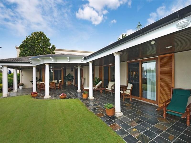 43-45 The Promenade, Isle Of Capri QLD 4217