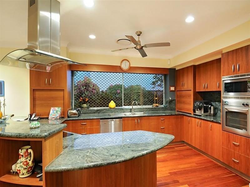 43-45 The Promenade, Isle Of Capri QLD 4217