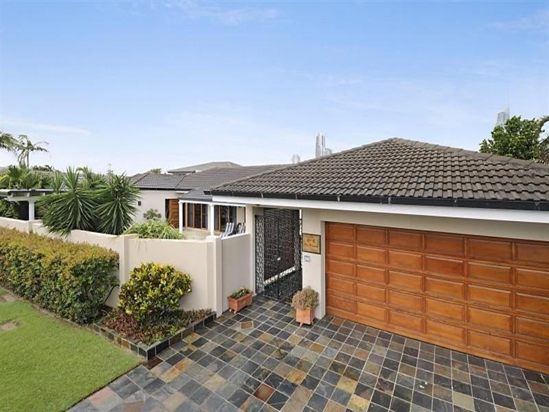 43-45 The Promenade, Isle Of Capri QLD 4217