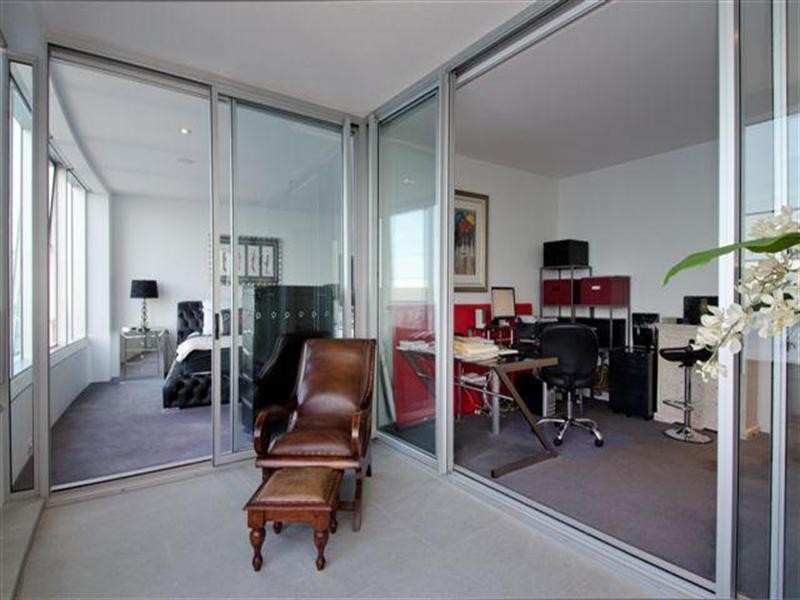 7101 Q1 9 Hamilton Avenue, Surfers Paradise QLD 4217