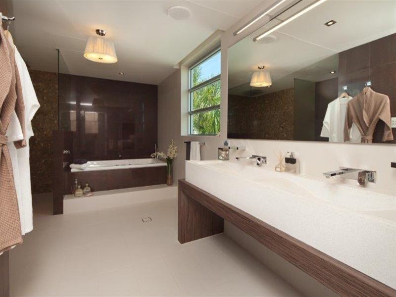 45a & 45b Breaker Street, Main Beach QLD 4217
