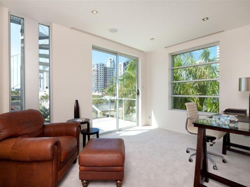 45a & 45b Breaker Street, Main Beach QLD 4217