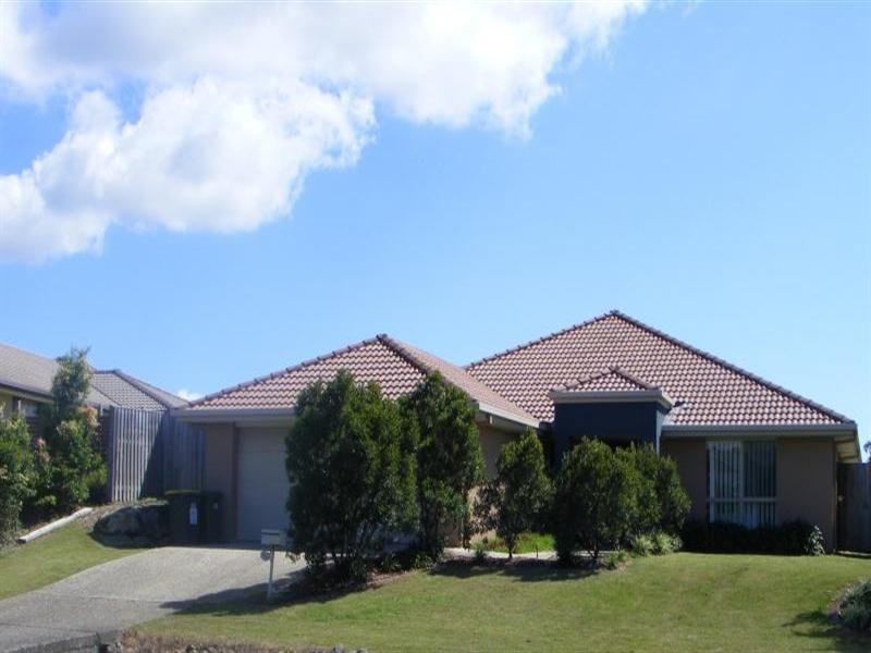 7 Whitely Circuit, Maudsland QLD 4210