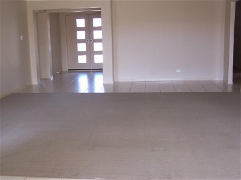 7 Whitely Circuit, Maudsland QLD 4210