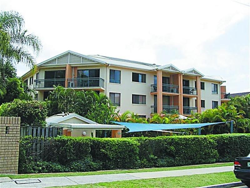 10 Genoa Street, Surfers Paradise QLD 4217