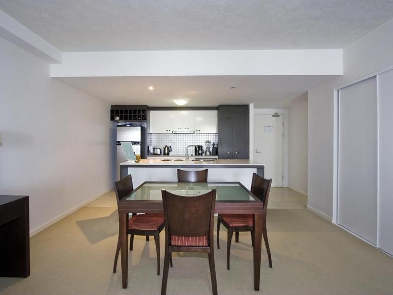 18 Fern Street – Wings Residential Resort & Spa, Surfers Paradise QLD 4217