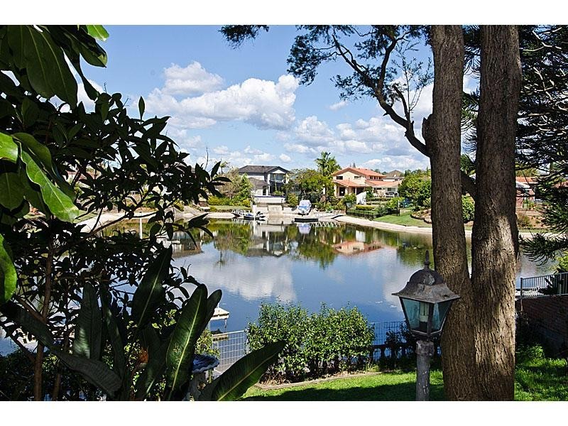 8 Kilkenny Court, Sorrento QLD 4217