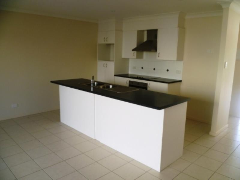 3/23 Park Esplanade, Coomera QLD 4209