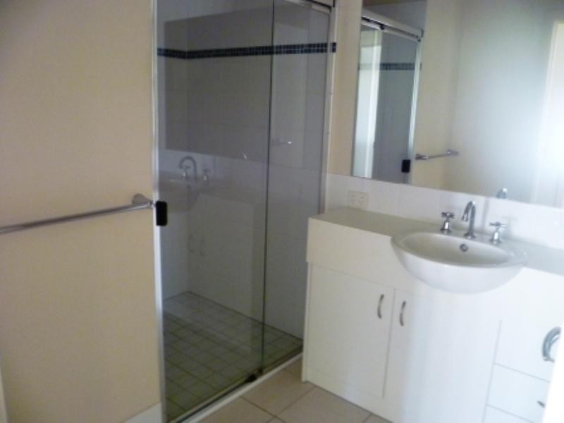 3/23 Park Esplanade, Coomera QLD 4209