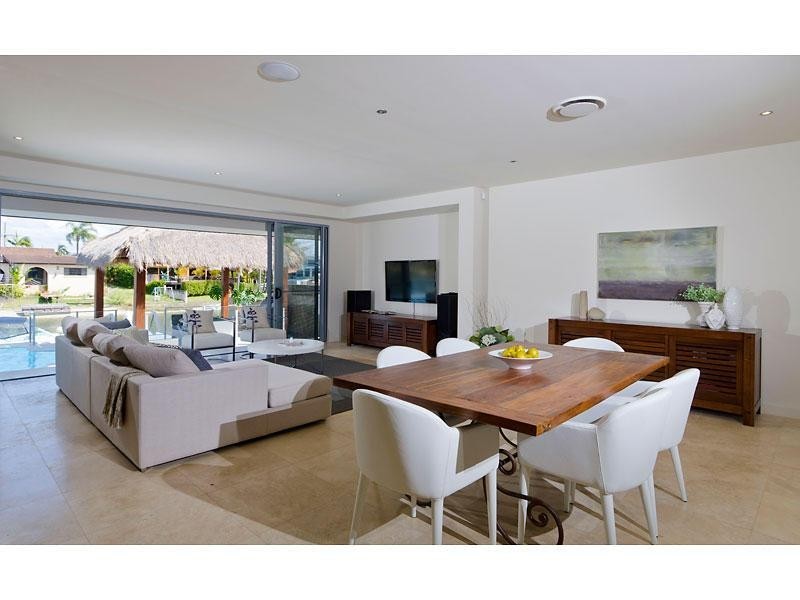 42 Salerno Street, Isle Of Capri QLD 4217