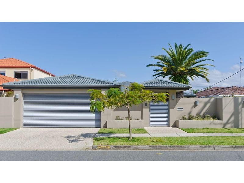 42 Salerno Street, Isle Of Capri QLD 4217